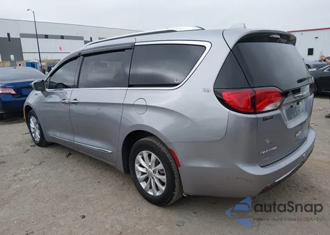 2019 Chrysler Pacifica Touring L z USA, uszkodzony, nr VIN 2C4RC1BG4KR540085